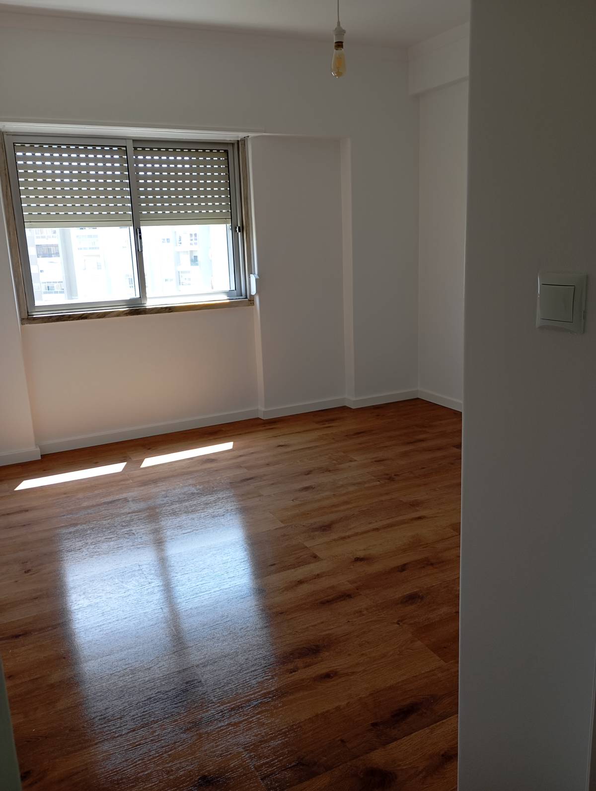 Carlos Carvalho - Lisboa - Window Blinds Installation or Replacement