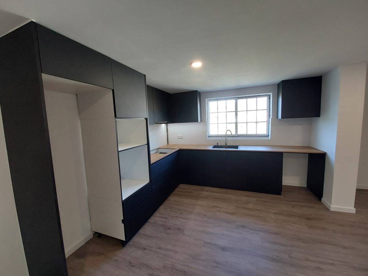 Arbete - Leiria - Floor Tiling