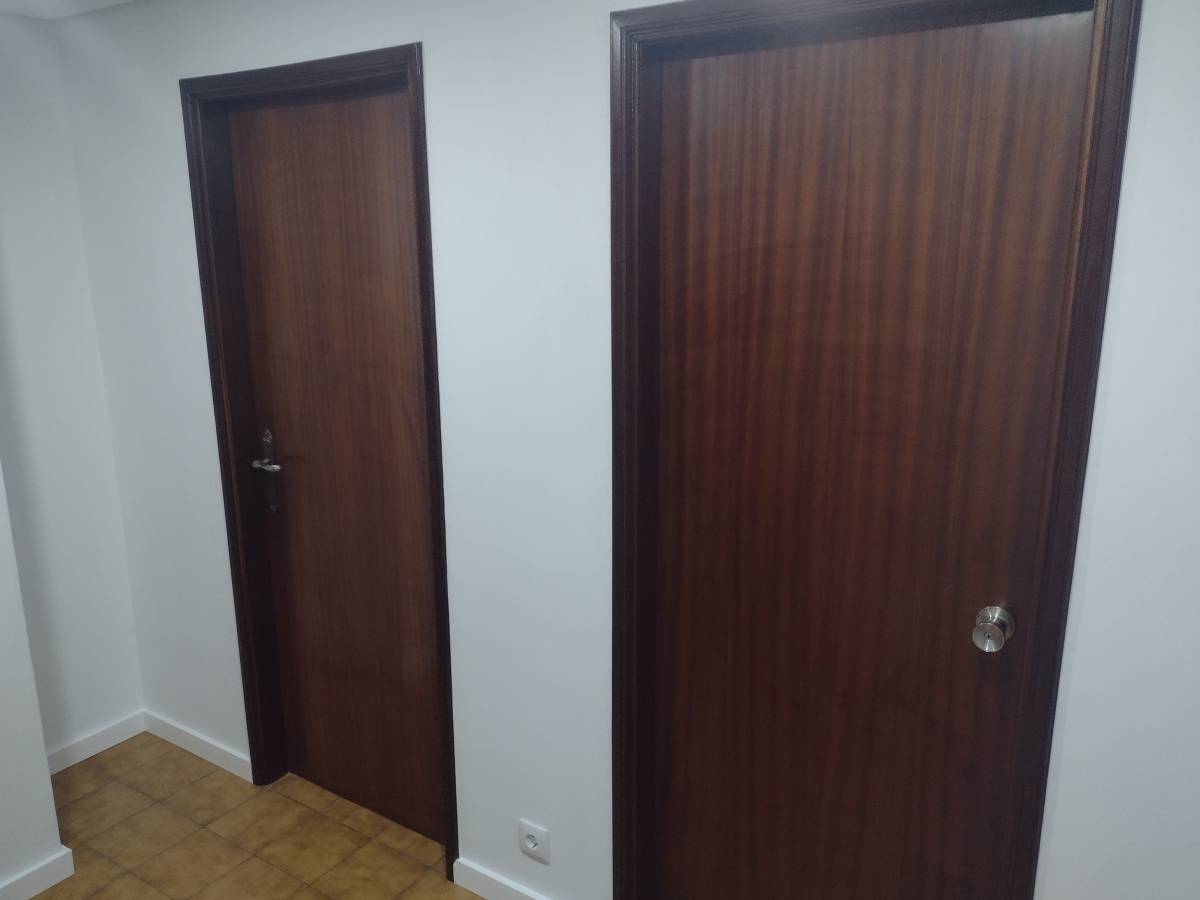 J.L Prestação de Serviços - Paredes - Construção ou Remodelação de Escadas e Escadarias