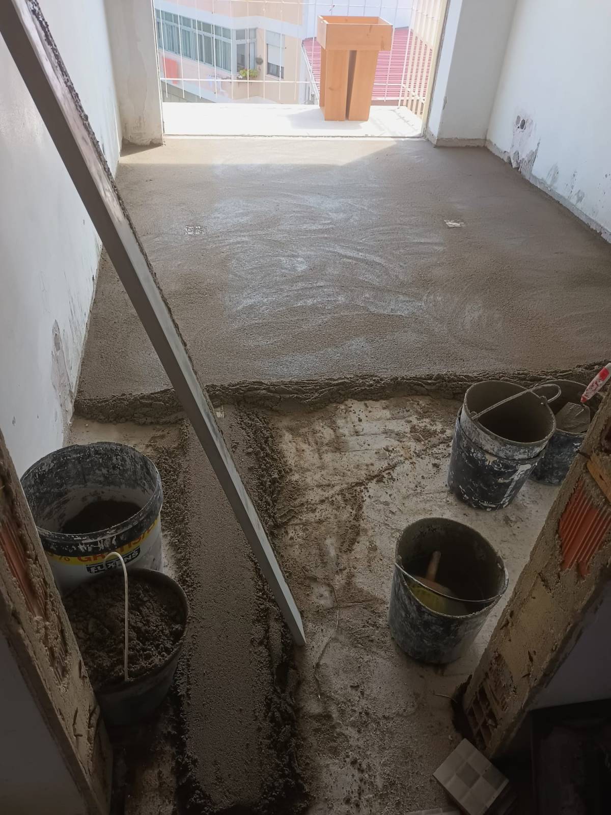 Obras ao quadrado - Amadora - Tile Installation