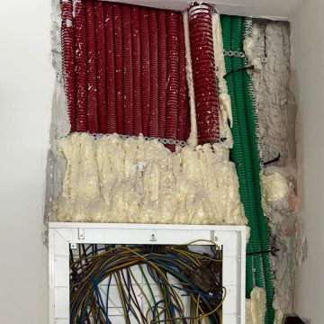 Grupo AF - Aptidão Florescente - Sintra - Instalação de Lâmpada