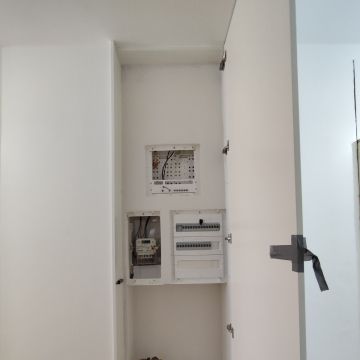 Obras ao quadrado - Amadora - Stone or Tile Flooring Installation