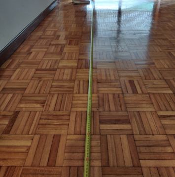 Técnico de Pisos em Madeira