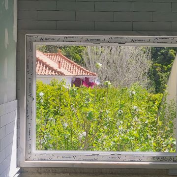 EMPRESERV - Sintra - Instalação de Portadas