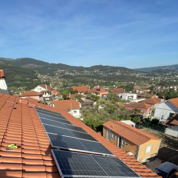 Fiat Lux - Ponte de Lima - Instalação de Painel Solar