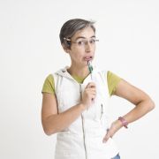Carla Tavares - Lisboa - Hebrew Translation