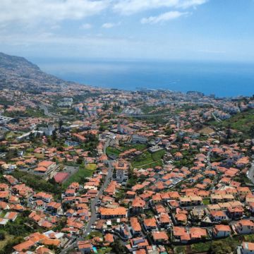 Bruno Castro - Funchal - Bilder aufhängen und Kunstinstallationen anbringen