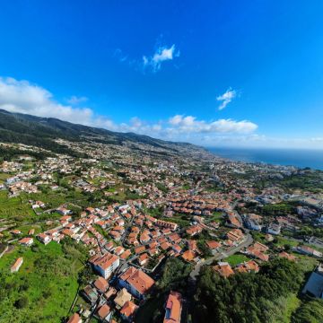 Bruno Castro - Funchal - Vorhänge oder Gardinen flicken