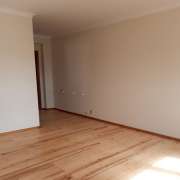 Arbete - Leiria - Reparação e Texturização de Paredes de Pladur