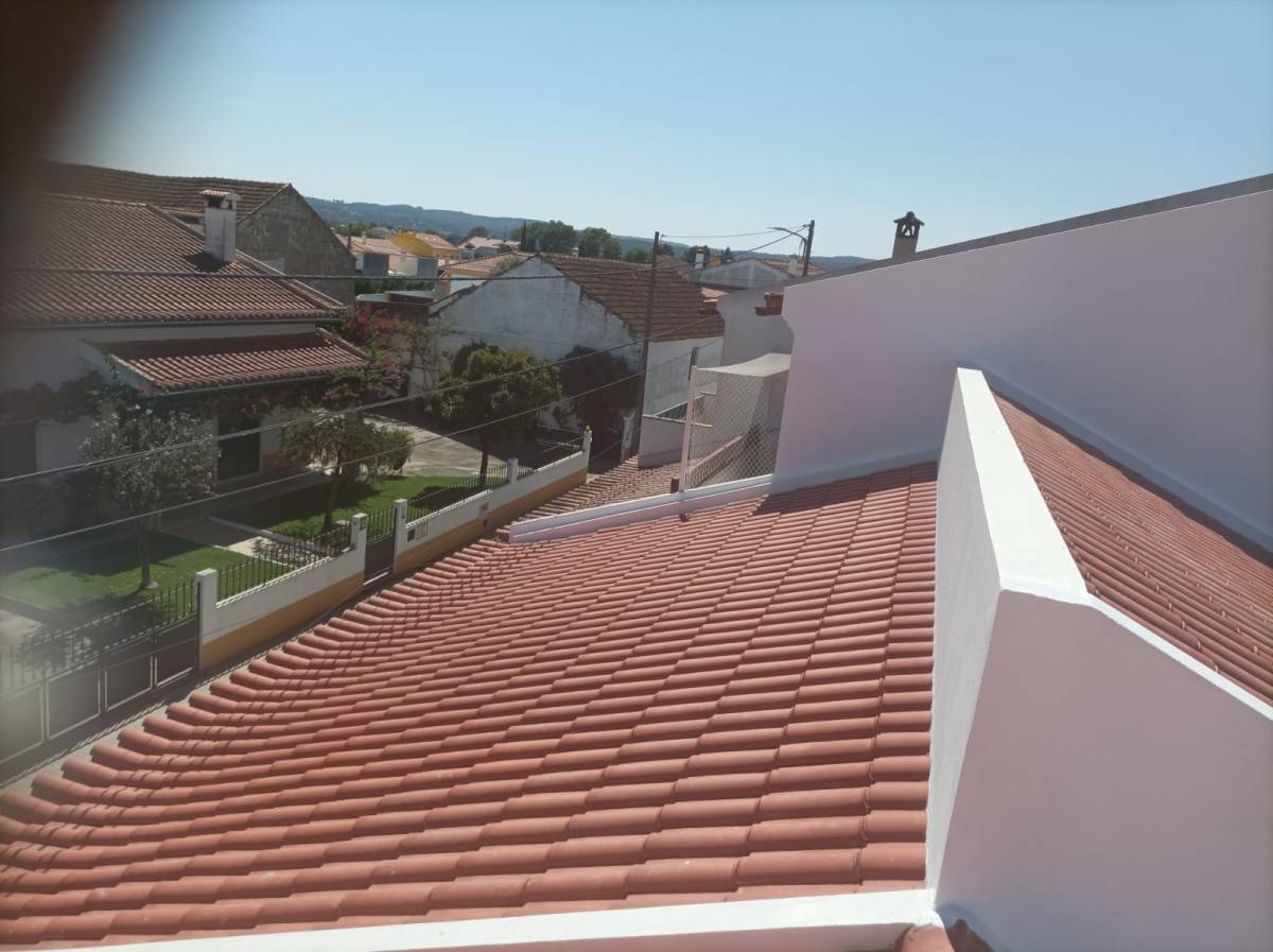Precisão e Versatilidade Unipessoal Lda - Santarém - Instalación de suelos de baldosas o piedras