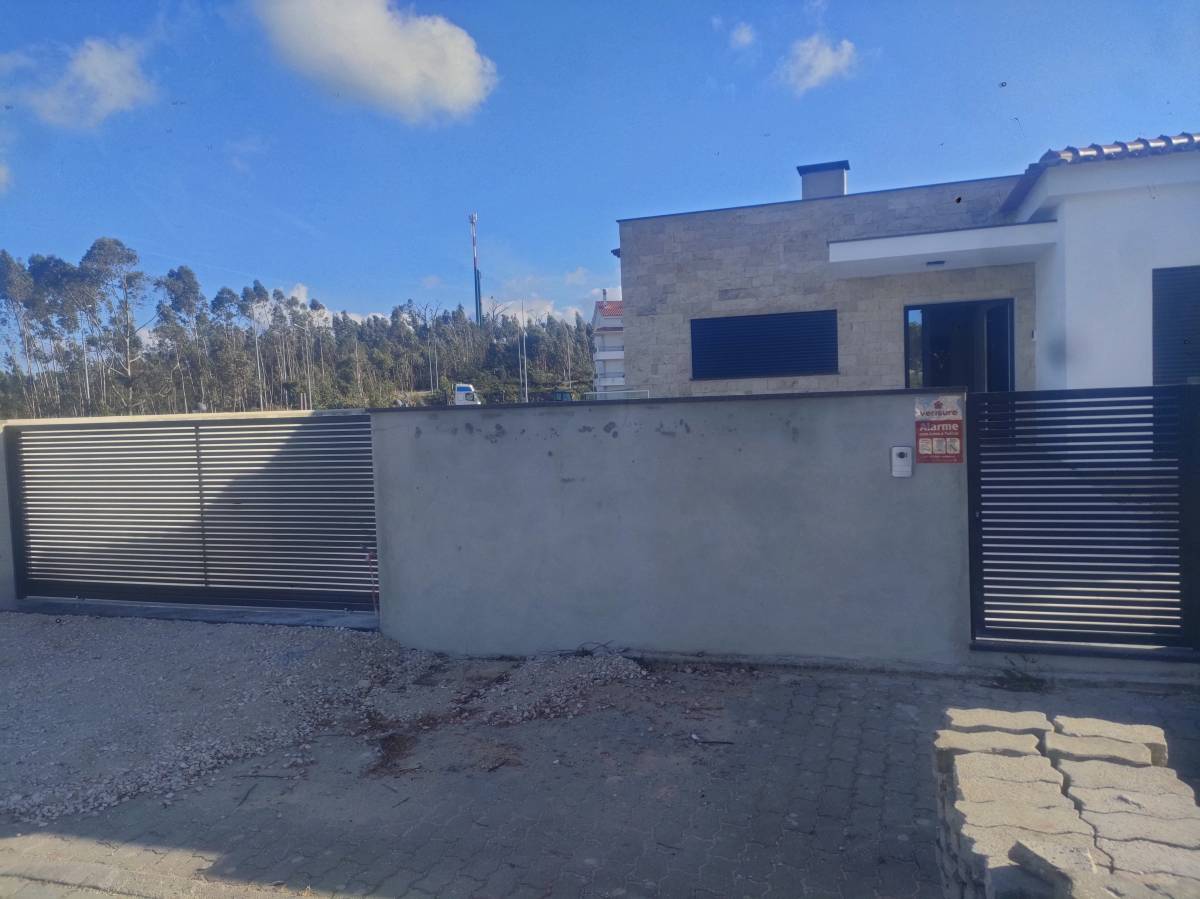 Alfredo - Vila de Rei - Instalación o reemplazo de tejados