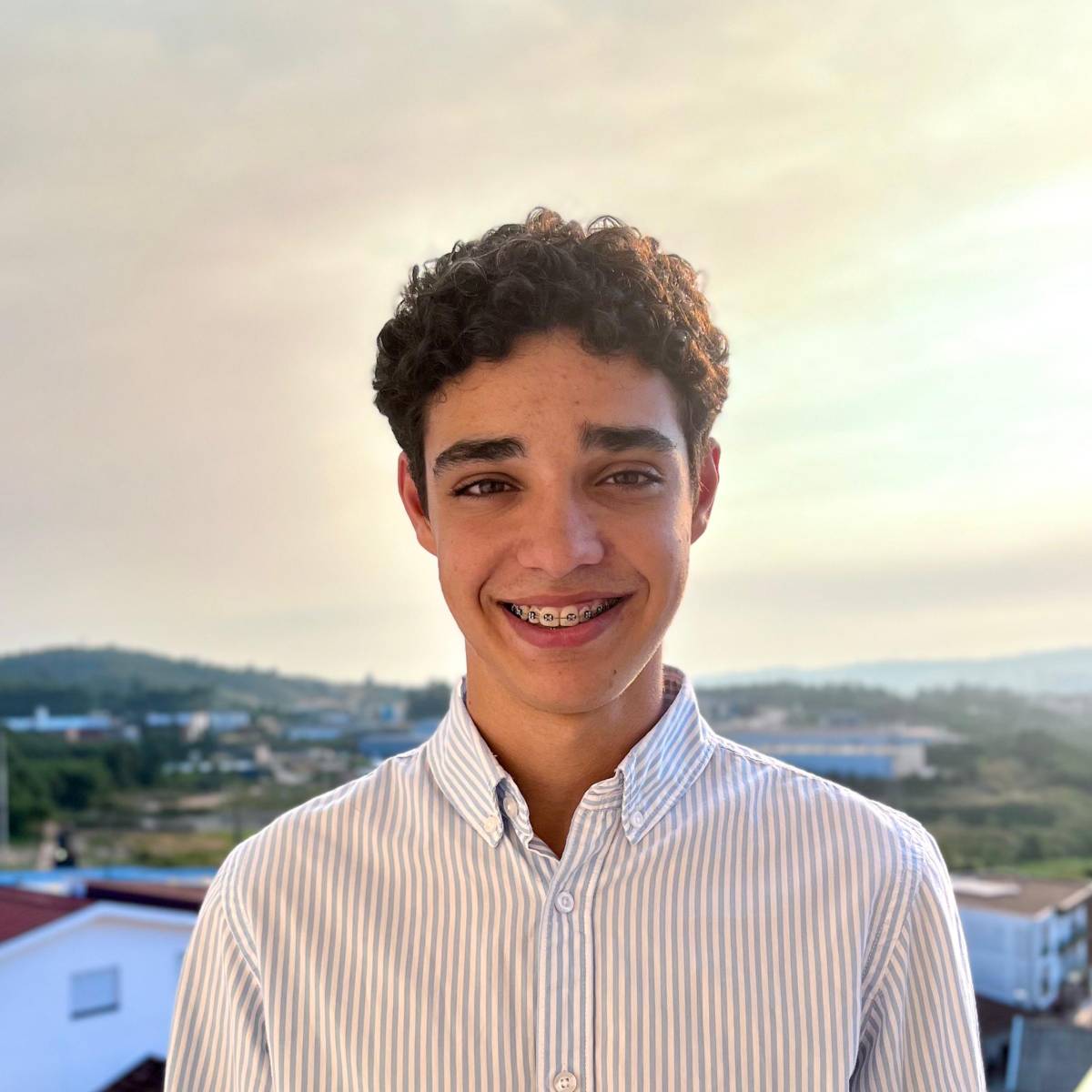 Diogo Ribeiro - Paços de Ferreira - Desenvolvimento de Aplicações iOS