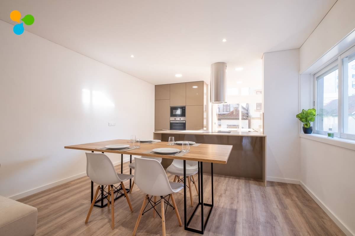 Grupo Prummo - Porto - Stone or Tile Flooring Installation
