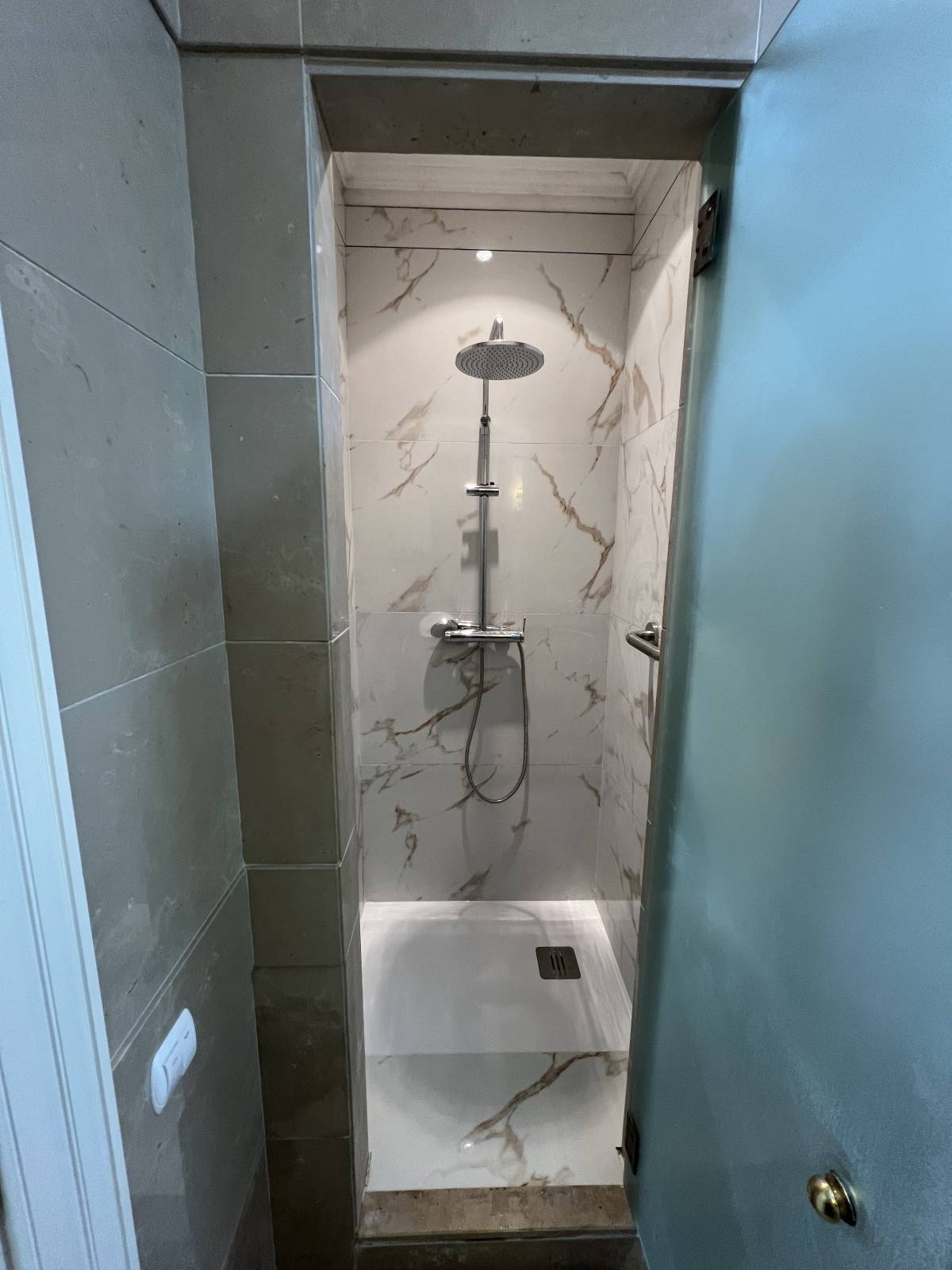 Valdomiro Souza - Cascais - Caulking