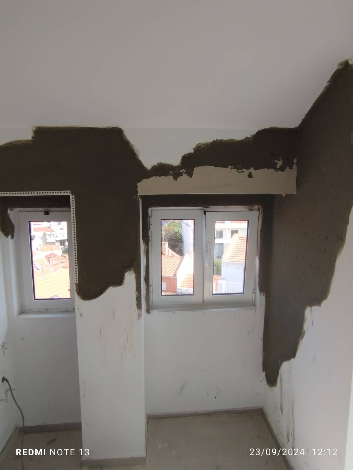 AGS Remodelação - Amadora - Abdichten der Außenwand