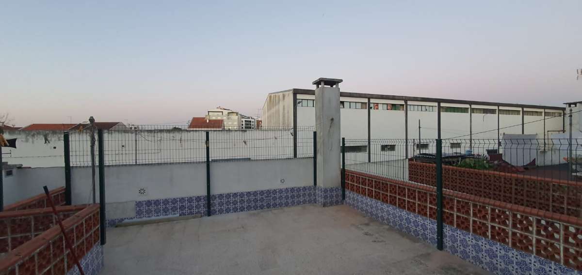 Carlos Santos - Entroncamento - Commercial Cleaning