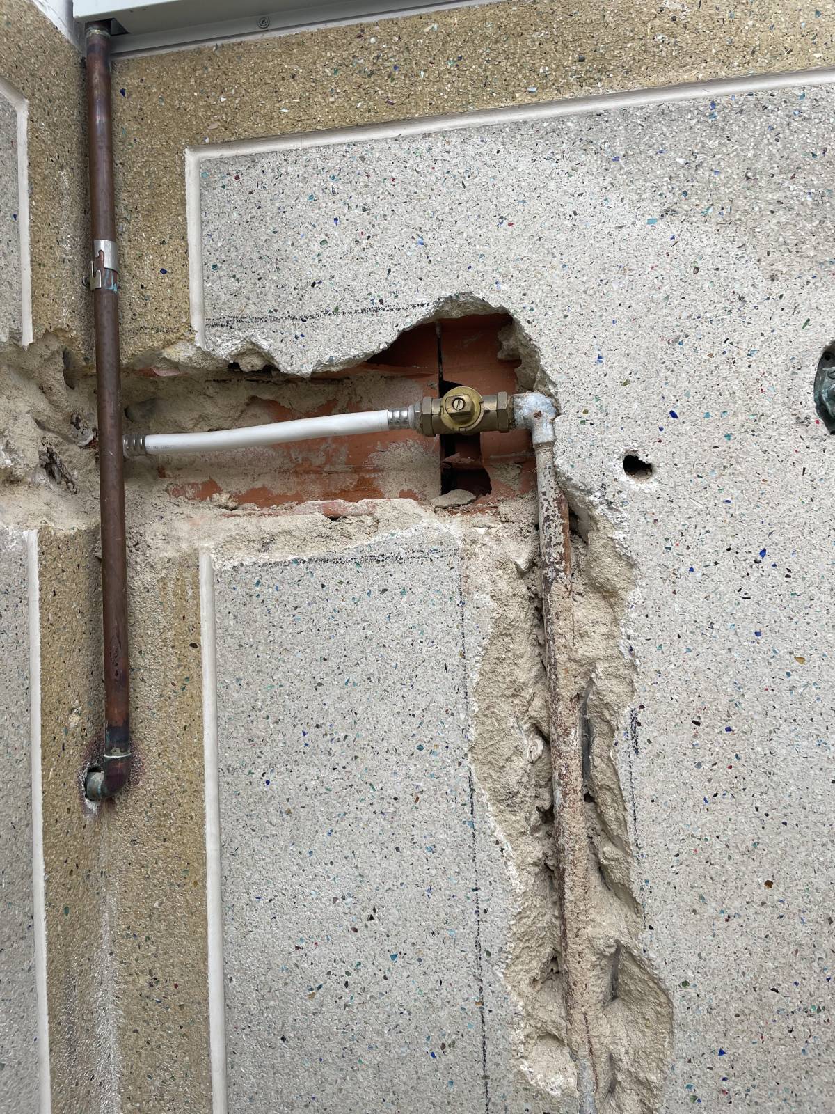 Inovar Remodelações - Loures - Reparação ou Manutenção de Canalização Exterior