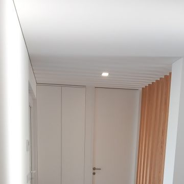 Patrick Pereira - Caminha - Carpet Installation