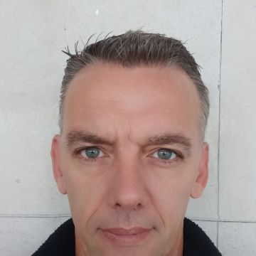 Ricardo Faustino - Amadora - Dachrinnen montieren oder austauschen