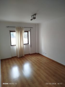AGS Remodelação - Amadora - Trockenbau und Aufhängen von Trockenbauwänden